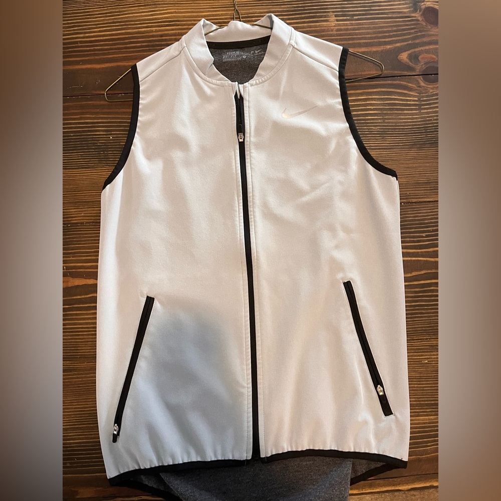 Women’s Nike golf vest. Dri-fit material.